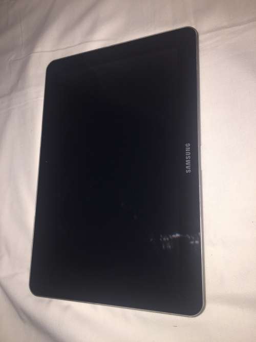 Samsung GT-P7500
